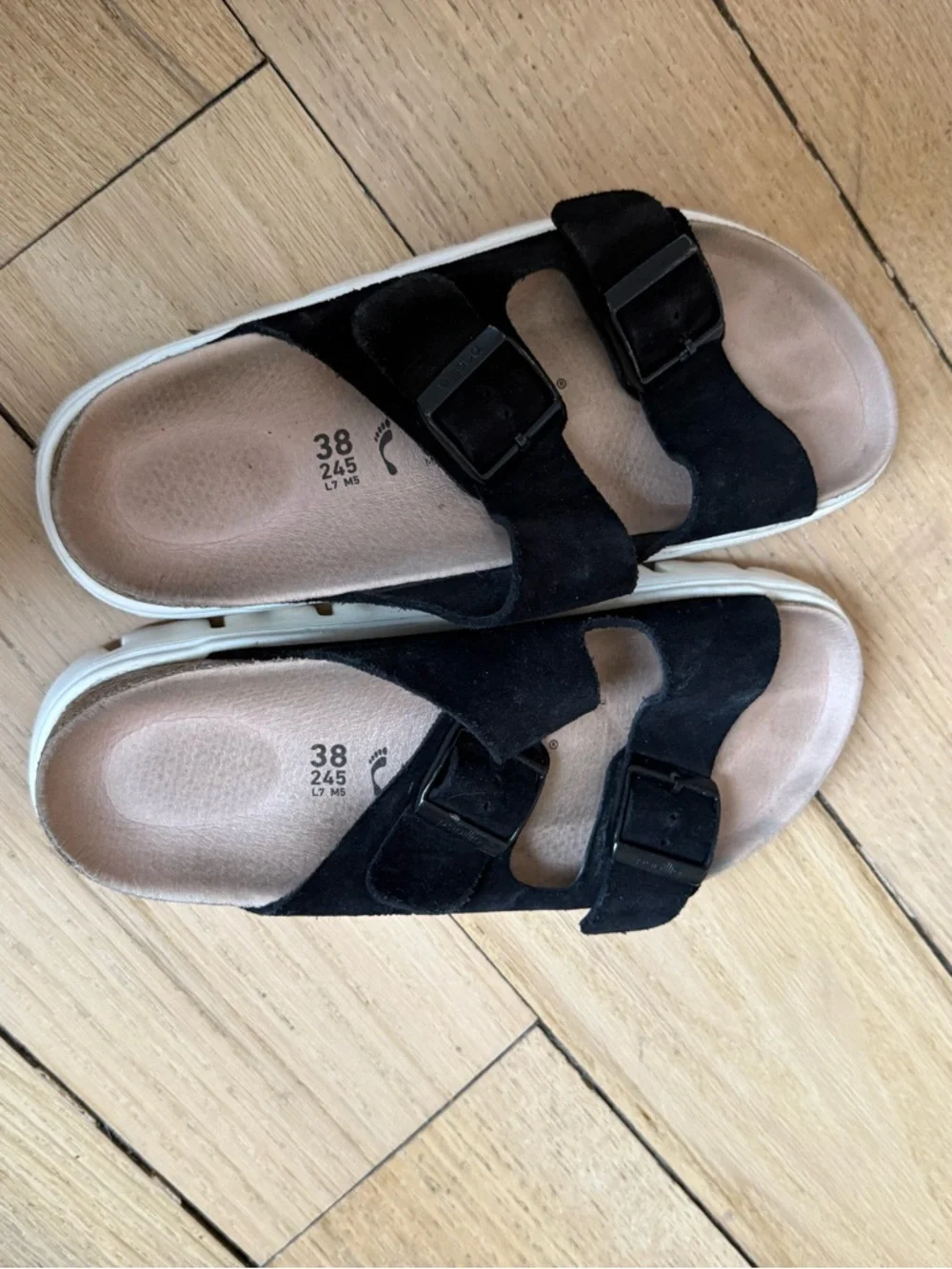 PAPILLIO BY BIRKENSTOCK WOMENS chunky Arizona slides white lug sole black suede - Picture 3 of 9